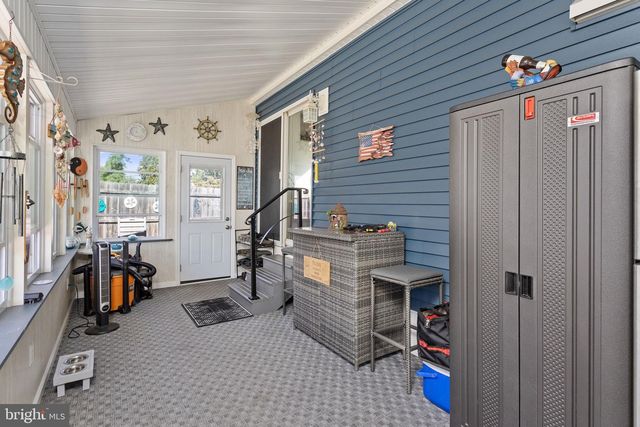 9 ABBEY PL, Hamilton, NJ 08610