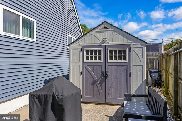 9 ABBEY PL, Hamilton, NJ 08610