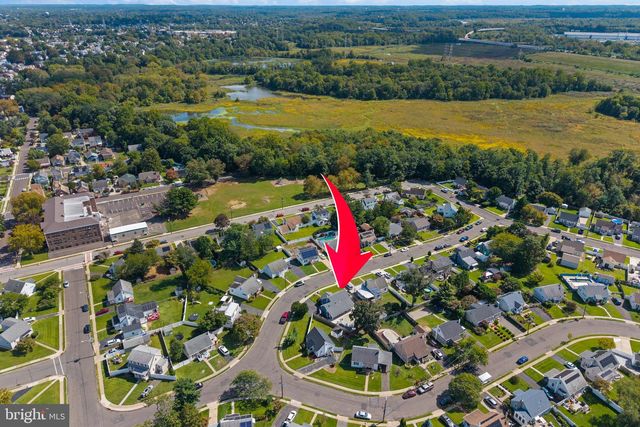 9 ABBEY PL, Hamilton, NJ 08610