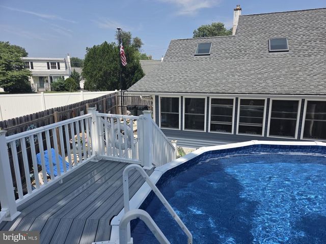 9 ABBEY PL, Hamilton, NJ 08610