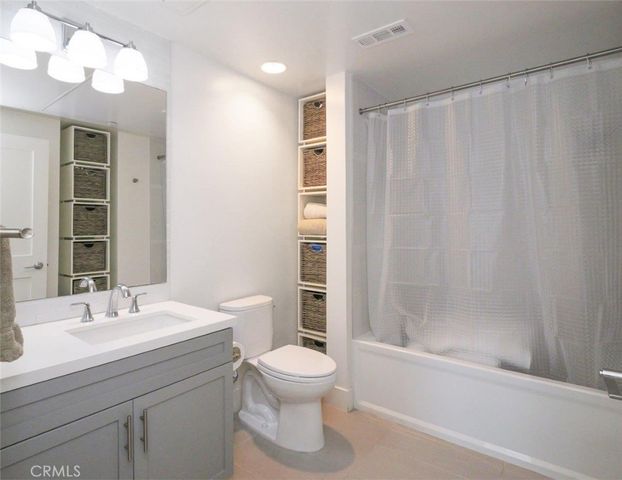 1920 S Pacific Coast 304, Redondo Beach, CA 90277