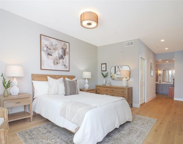 1920 S Pacific Coast 304, Redondo Beach, CA 90277