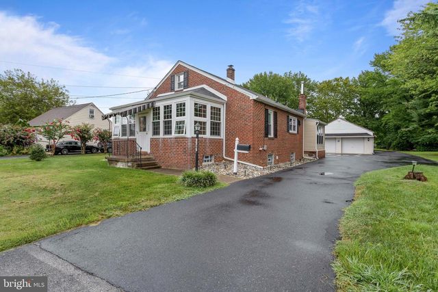 1121 SCOTT AVE, Upper Chichester, PA 19061