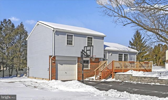 1030 STELLAR DR, Mount Joy, PA 17552
