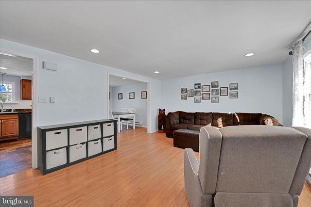 1030 STELLAR DR, Mount Joy, PA 17552