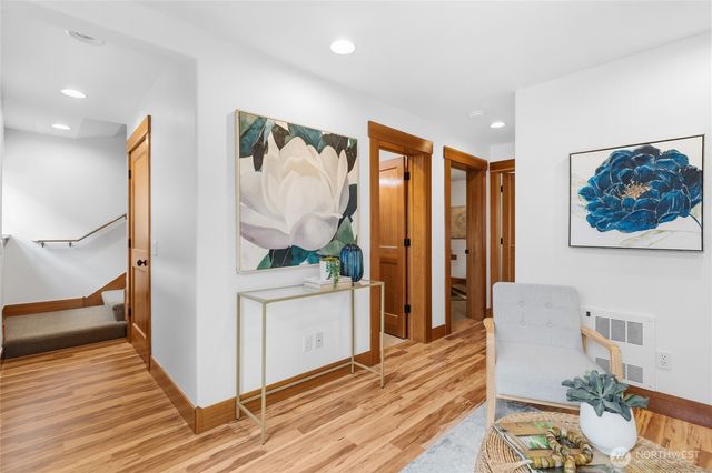 4418 Eastern Avenue N, Seattle, WA 98103