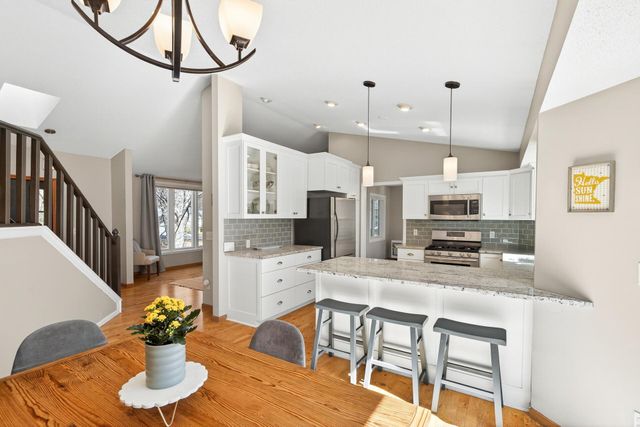 14715 39th Avenue N, Plymouth, MN 55446