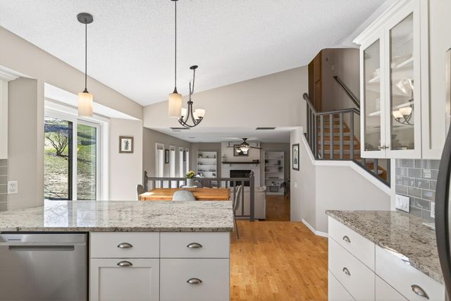 14715 39th Avenue N, Plymouth, MN 55446