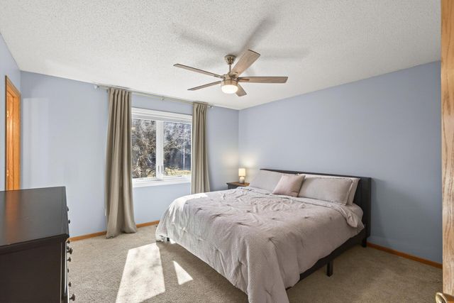 14715 39th Avenue N, Plymouth, MN 55446