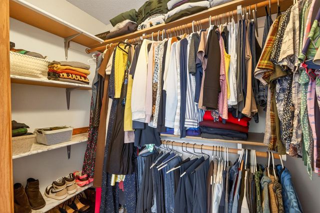 14715 39th Avenue N, Plymouth, MN 55446