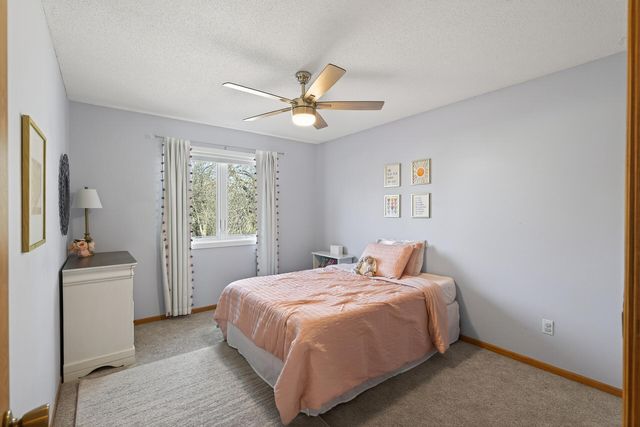 14715 39th Avenue N, Plymouth, MN 55446