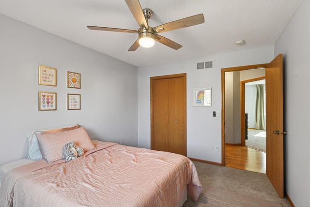 14715 39th Avenue N, Plymouth, MN 55446