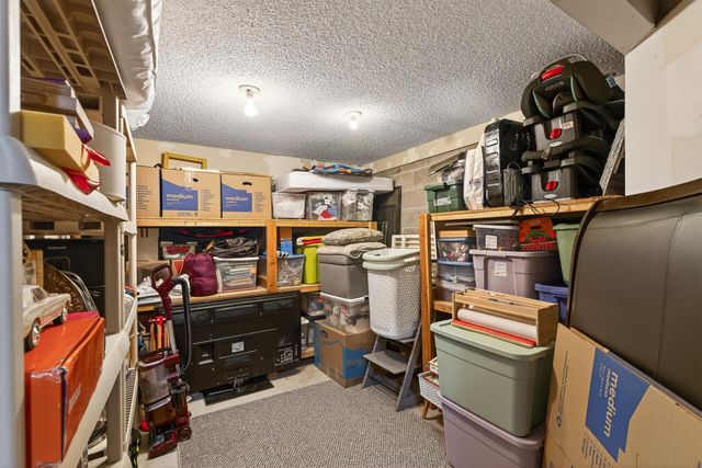 14715 39th Avenue N, Plymouth, MN 55446