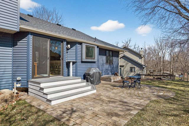 14715 39th Avenue N, Plymouth, MN 55446