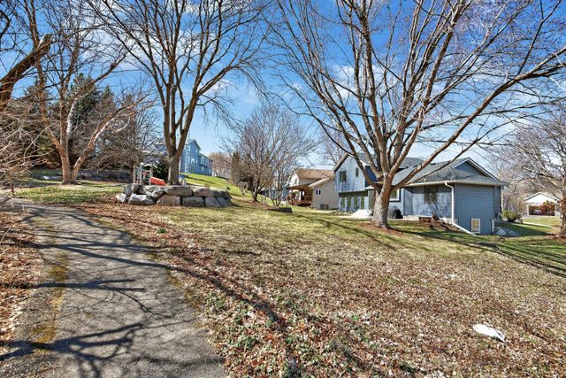 14715 39th Avenue N, Plymouth, MN 55446