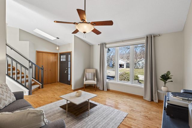 14715 39th Avenue N, Plymouth, MN 55446