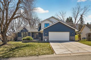 14715 39th Avenue N, Plymouth, MN 55446