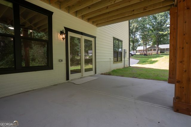 185 Country Lake Drive, Mcdonough, GA 30252
