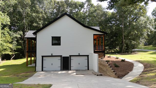 185 Country Lake Drive, Mcdonough, GA 30252