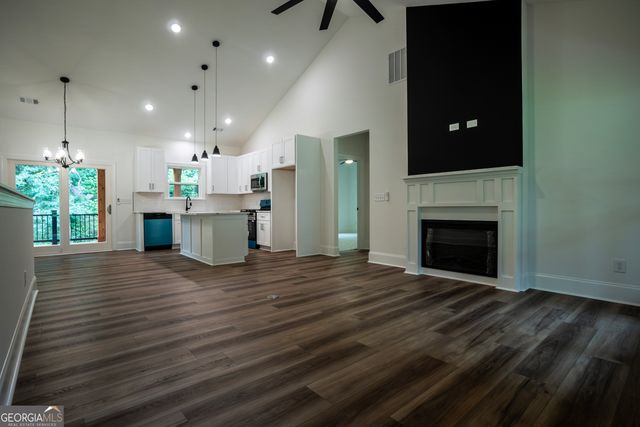 185 Country Lake Drive, Mcdonough, GA 30252