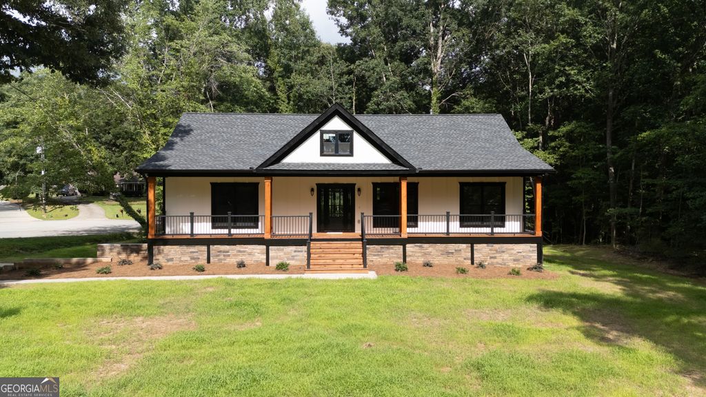 185 Country Lake Drive, Mcdonough, GA 30252