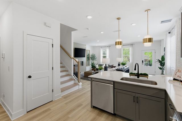1323 Stubblefield Aly, Nashville, TN 37218