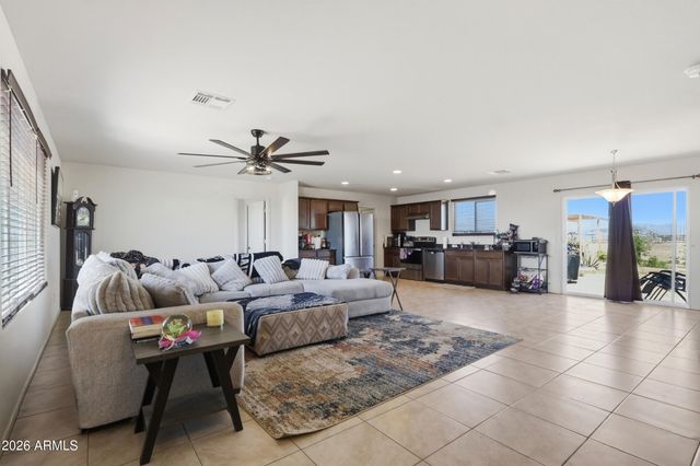 37636 W MINNEZONA Avenue, Tonopah, AZ 85354