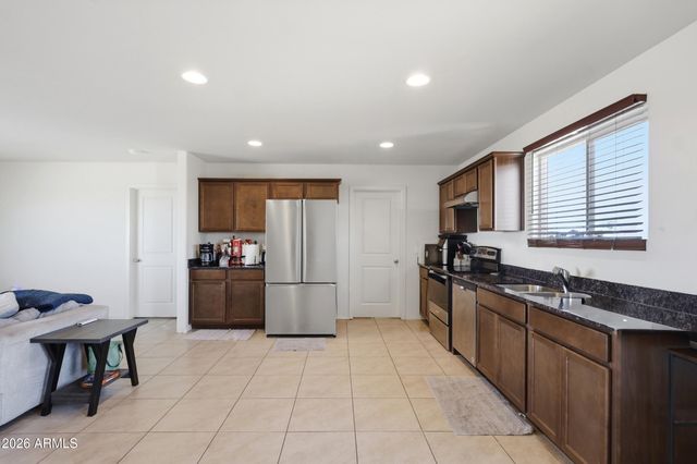 37636 W MINNEZONA Avenue, Tonopah, AZ 85354