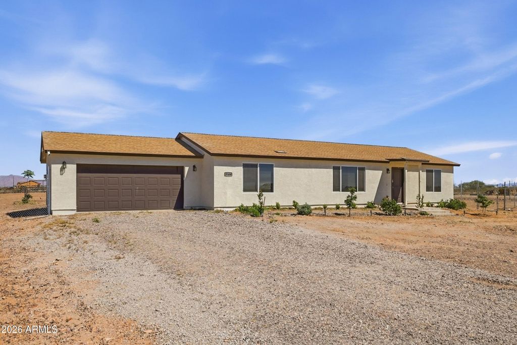 37636 W MINNEZONA Avenue, Tonopah, AZ 85354
