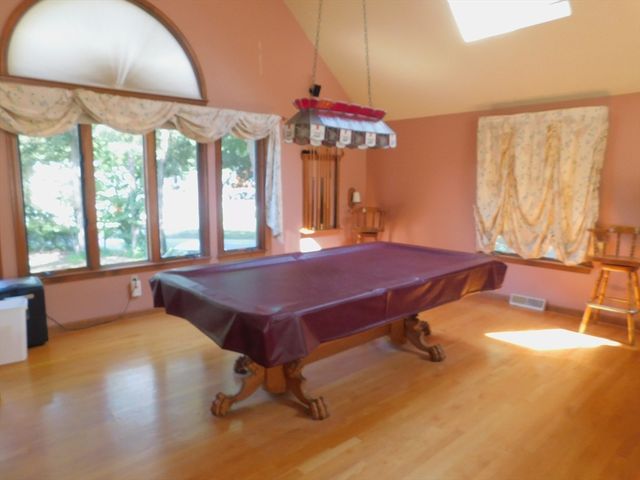 621 Marshall St, Holliston, MA 01746
