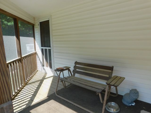 621 Marshall St, Holliston, MA 01746