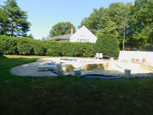 621 Marshall St, Holliston, MA 01746