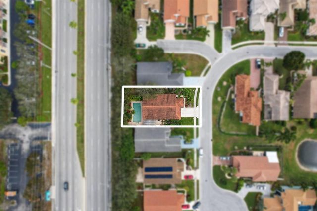 10056 Lexington Circle N, Boynton Beach, FL 33436
