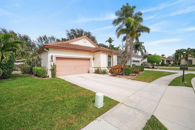 10056 Lexington Circle N, Boynton Beach, FL 33436