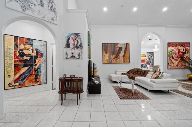 10056 Lexington Circle N, Boynton Beach, FL 33436