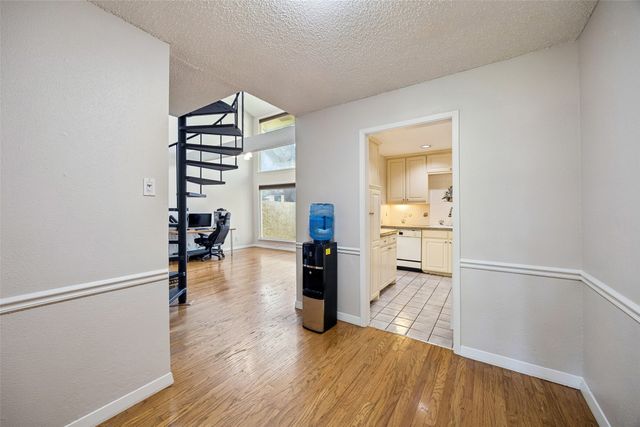 9149 Emberglow Lane, Dallas, TX 75243