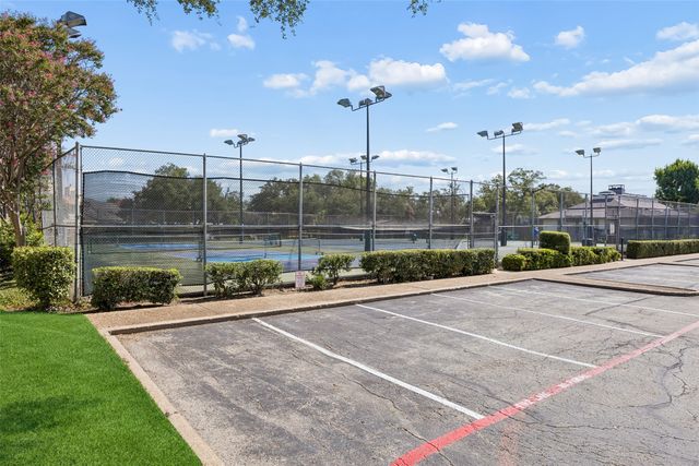 9149 Emberglow Lane, Dallas, TX 75243