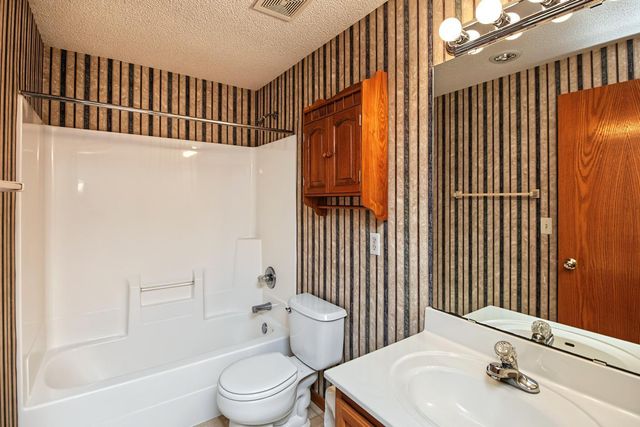 15141 Cimarron Avenue, Rosemount, MN 55068