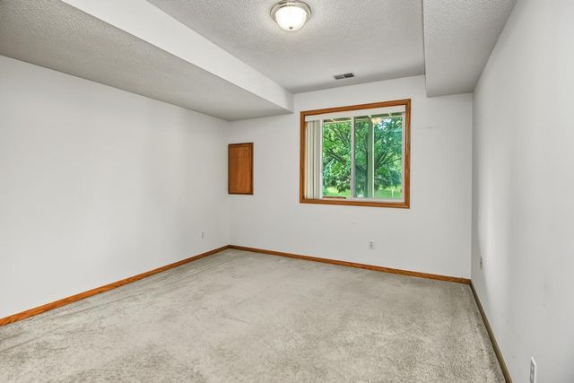 15141 Cimarron Avenue, Rosemount, MN 55068