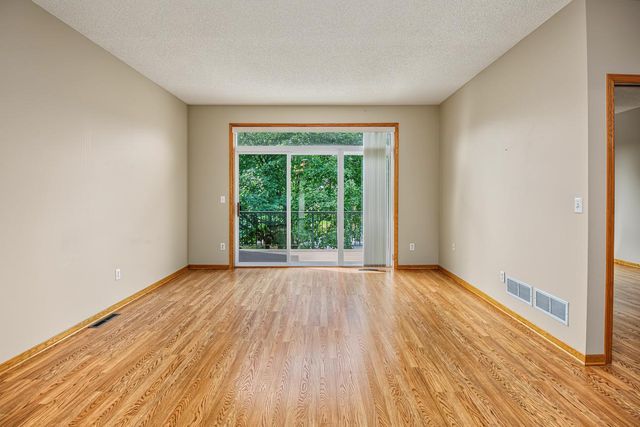 15141 Cimarron Avenue, Rosemount, MN 55068