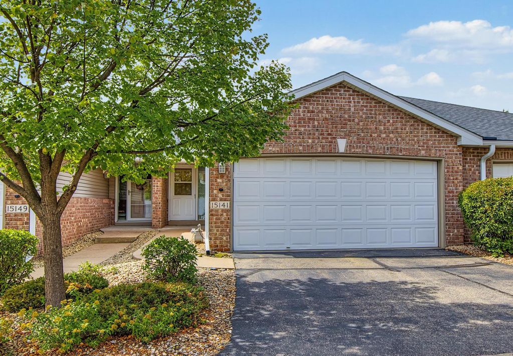 15141 Cimarron Avenue, Rosemount, MN 55068