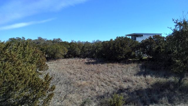 579 Airline, Canyon Lake, TX 78133