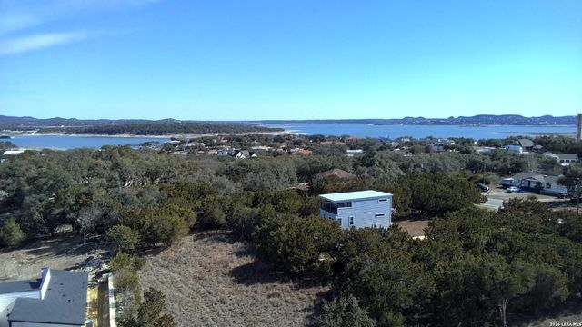 579 Airline, Canyon Lake, TX 78133