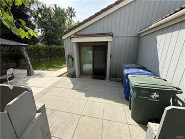 1854 Cougar Lane, Clovis, CA 93611