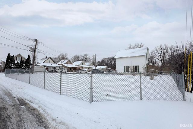 415 Noble Court, Goshen, IN 46528