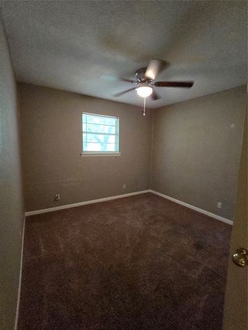 2970 41st Street SE, Paris, TX 75462