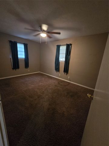2970 41st Street SE, Paris, TX 75462