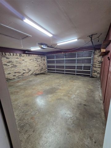 2970 41st Street SE, Paris, TX 75462