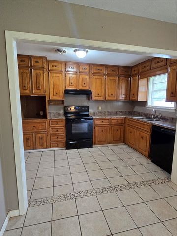 2970 41st Street SE, Paris, TX 75462