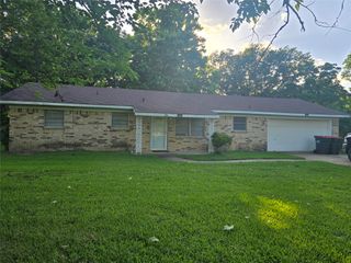 2970 41st Street SE, Paris, TX 75462